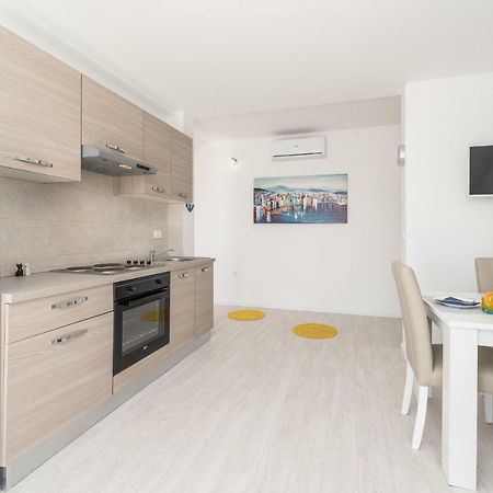 Apartments Hiperion Zadar Bagian luar foto